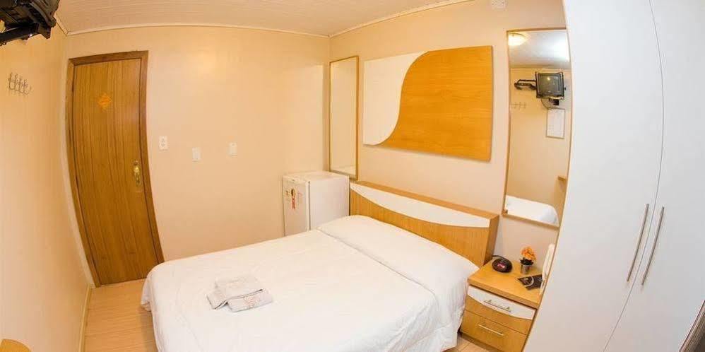 Hotel Goncalves- Proximo A Santa Casa De